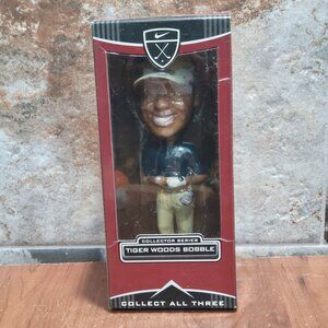 Tiger Woods Tiger Slam Playmakers Bobblehead 2001 Masters Tournament Limited Edi